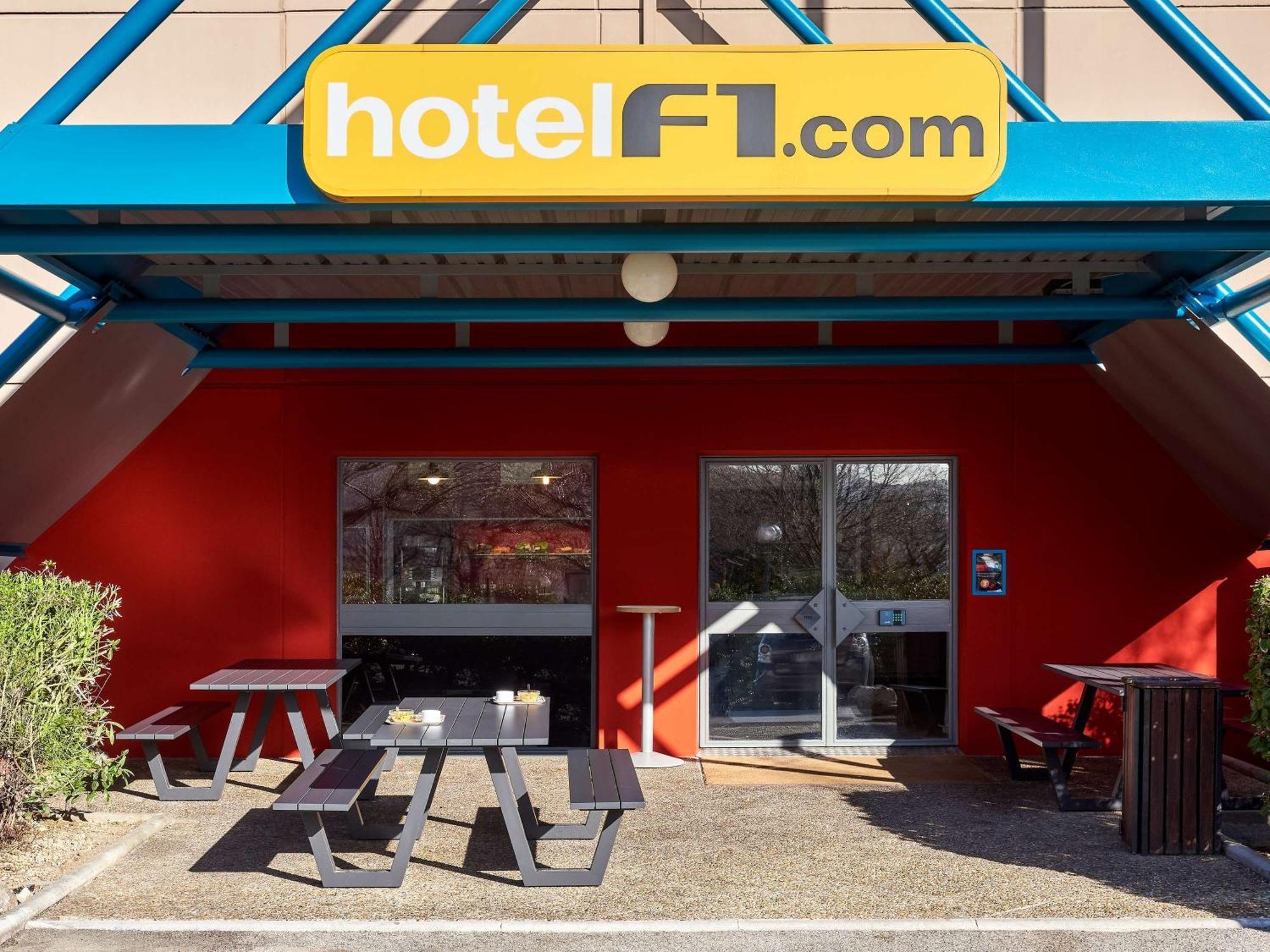 Hotelf1 Moret Fontainebleau Kültér fotó